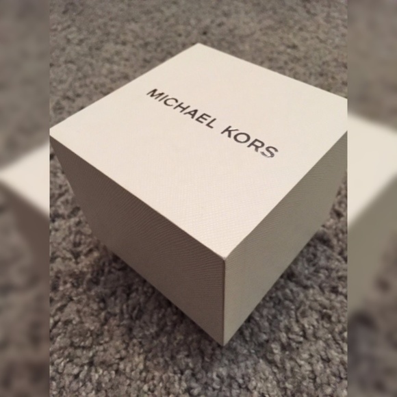 NWT Auth Michael Kors Slim Runway Watch in Black main image 5